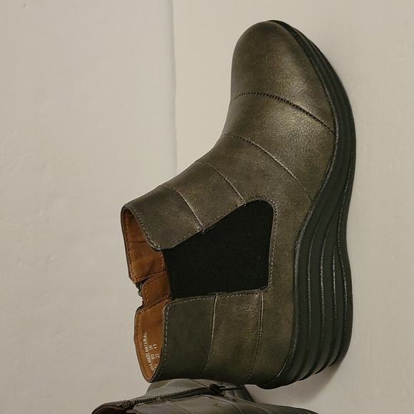 NWOT I Heart Comfort ankle booties Fiona size 6 - Picture 10 of 11